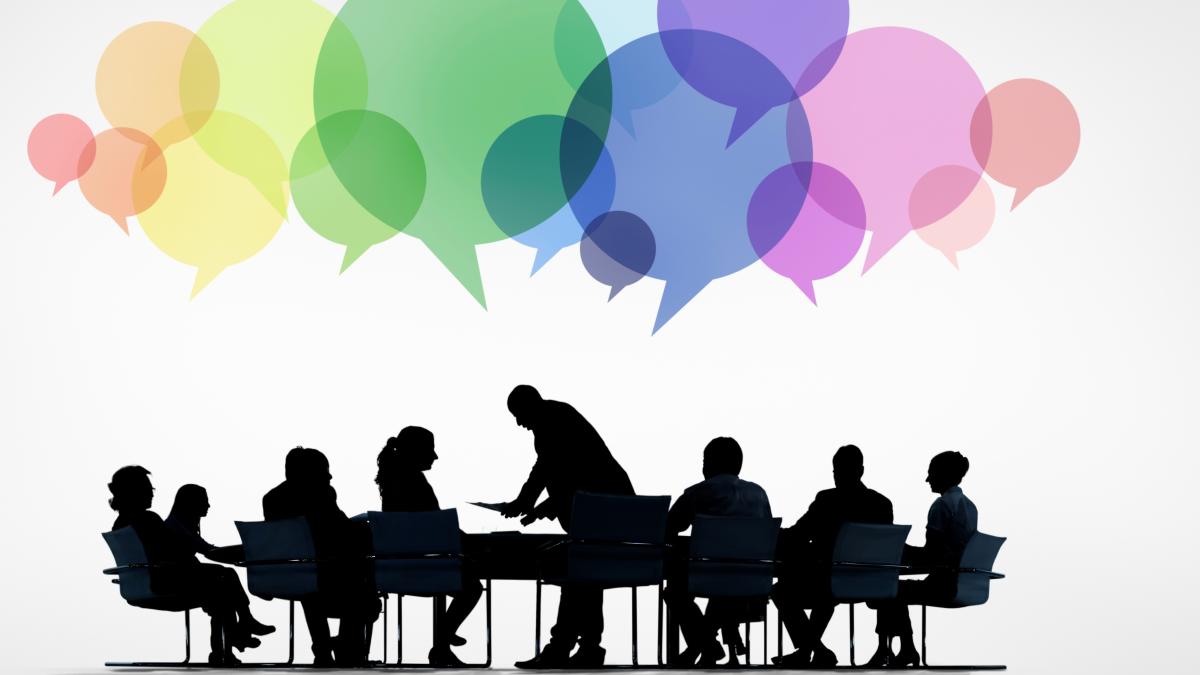 business-brain-storming_60110400