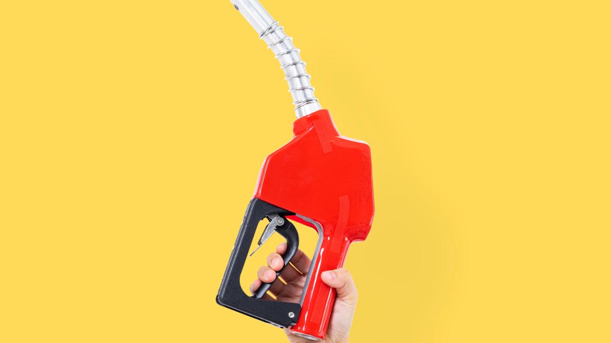 petrol-pump-hand-biodiesel-sustainable-environment_27152100