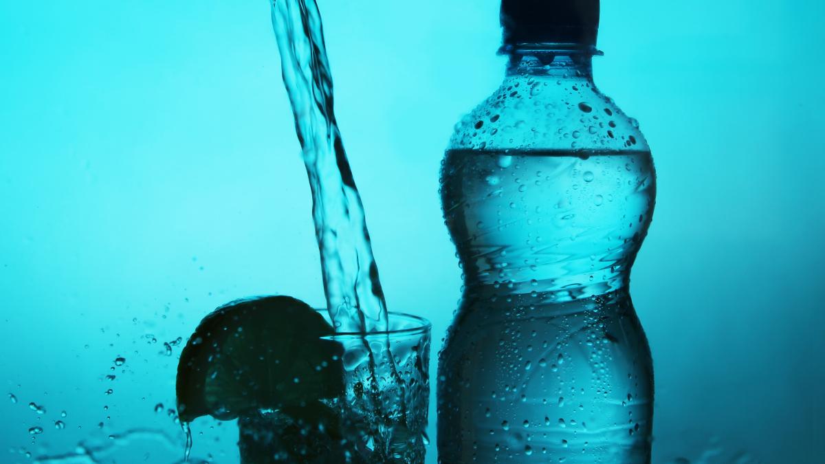 silhouette-bottle-glass_00551600