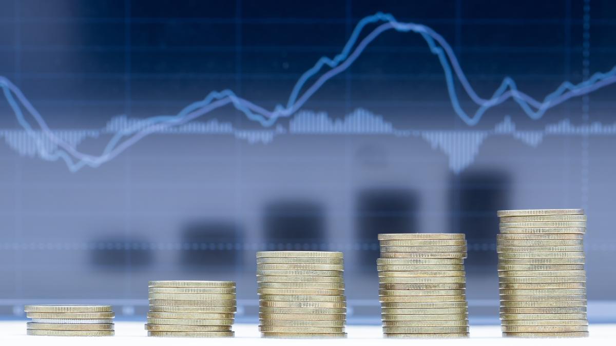 stack-five-rows-coins_63115100