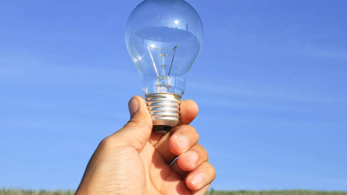 idea-transparent-bulb-innovation-equipment_21707400