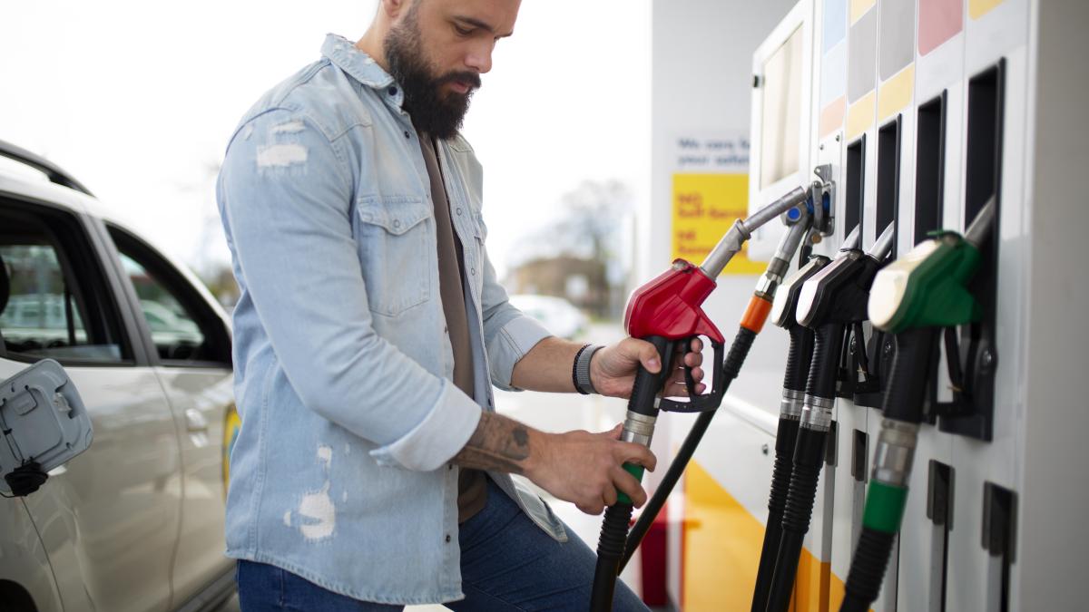 person-spending-time-gas-station_41172000