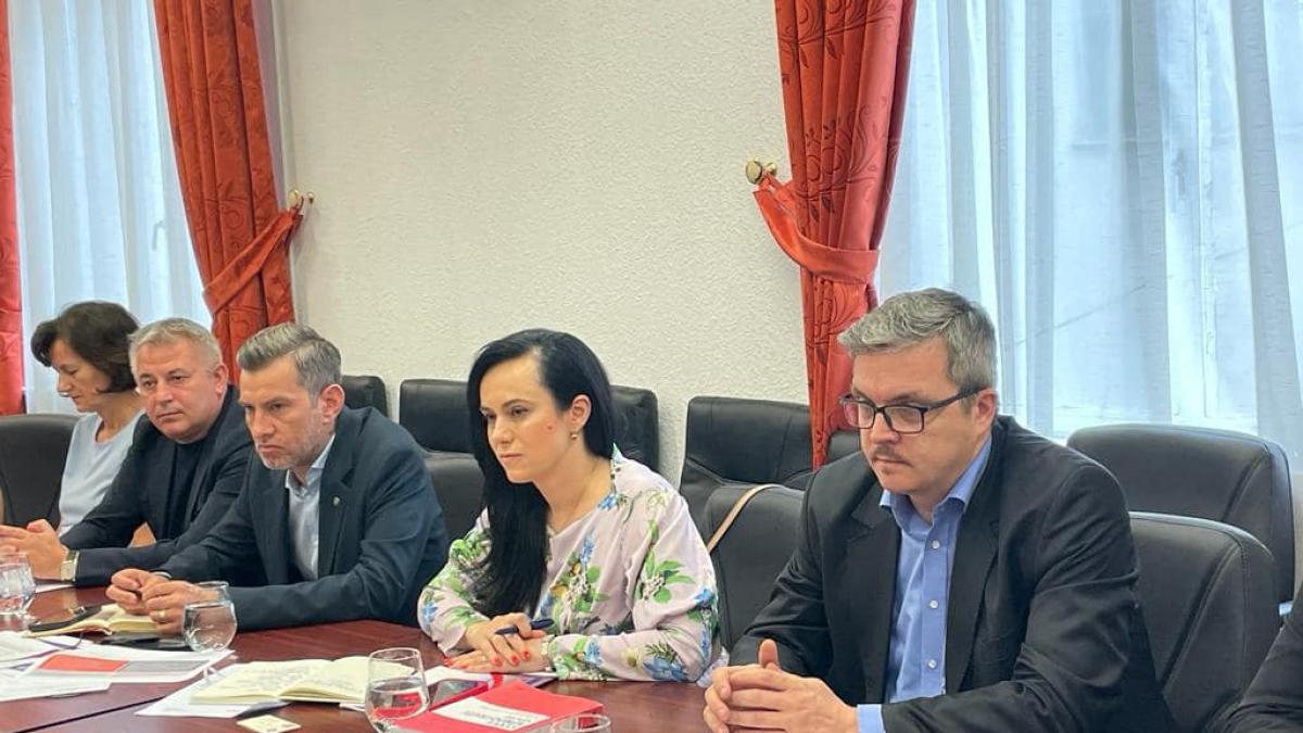 simona-bucura_56849800