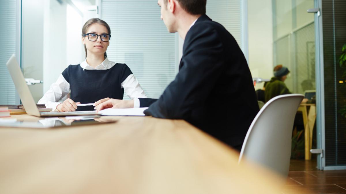 interview-office_80790100