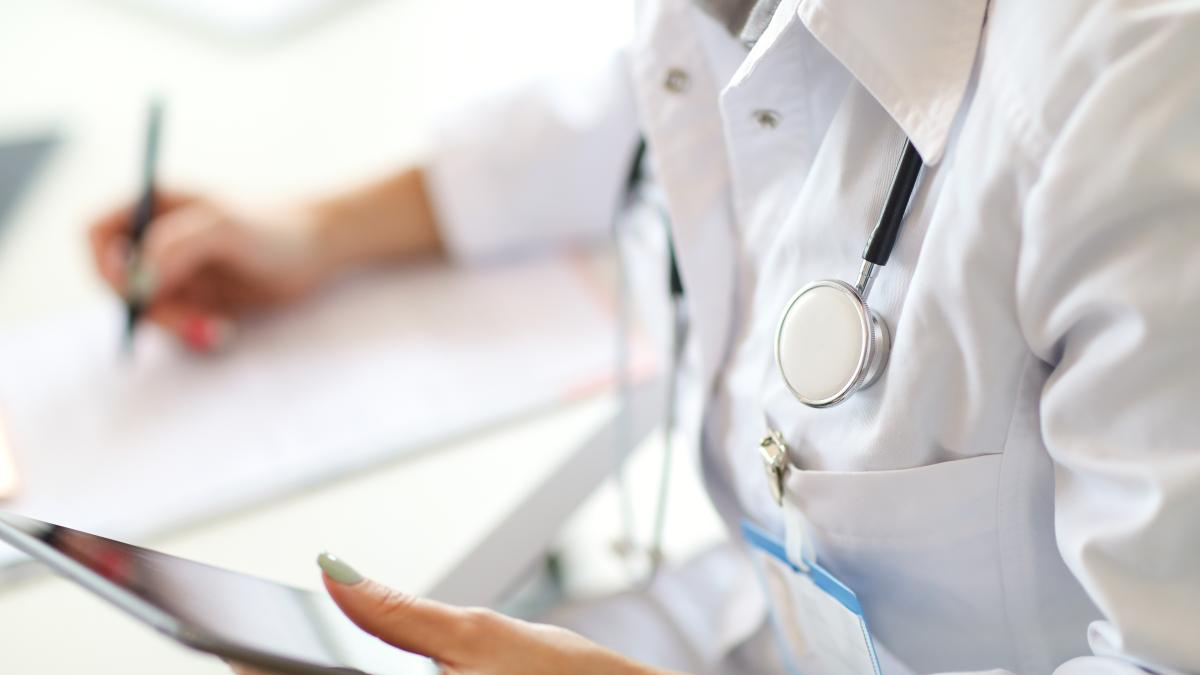 doctor-work_47095800