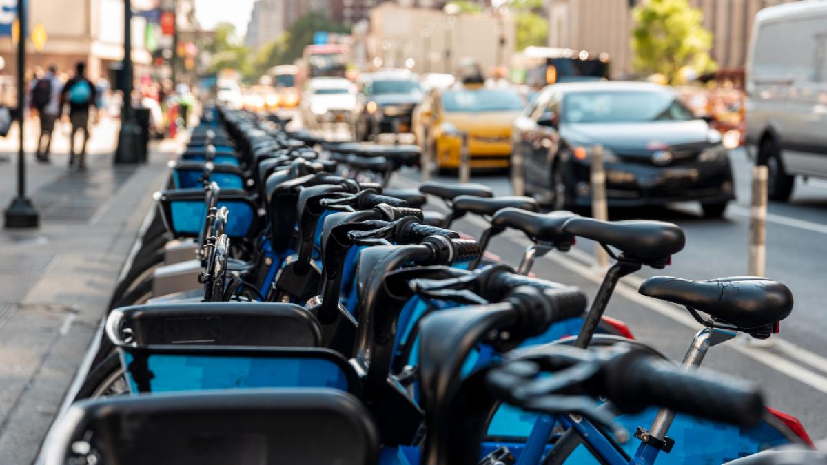 parcare-biciclete_92678500