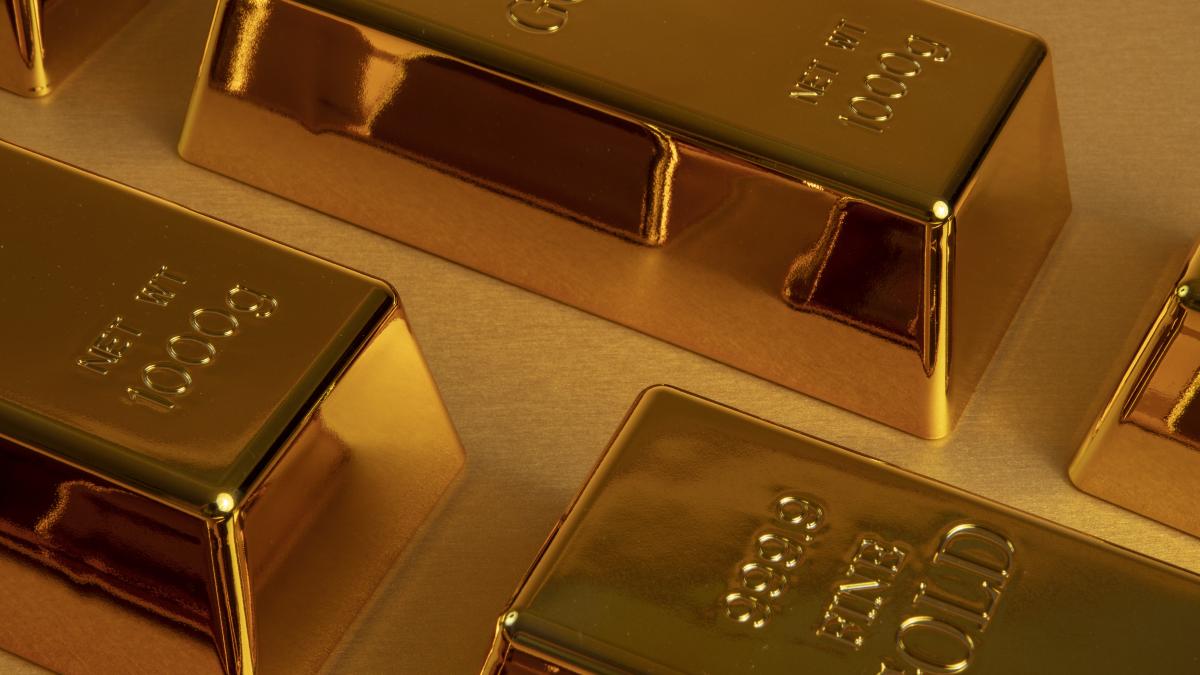 aesthetic-wallpaper-with-gold-bars_26872500