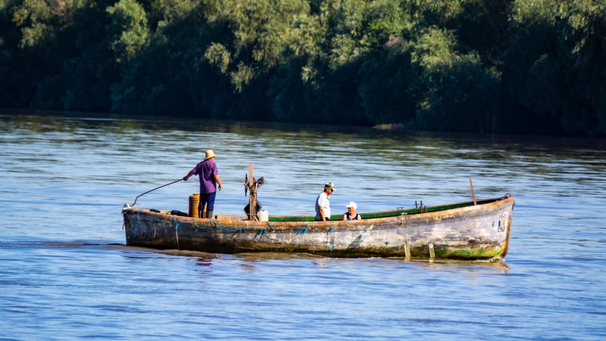 barca-delta-dunarii_08751600