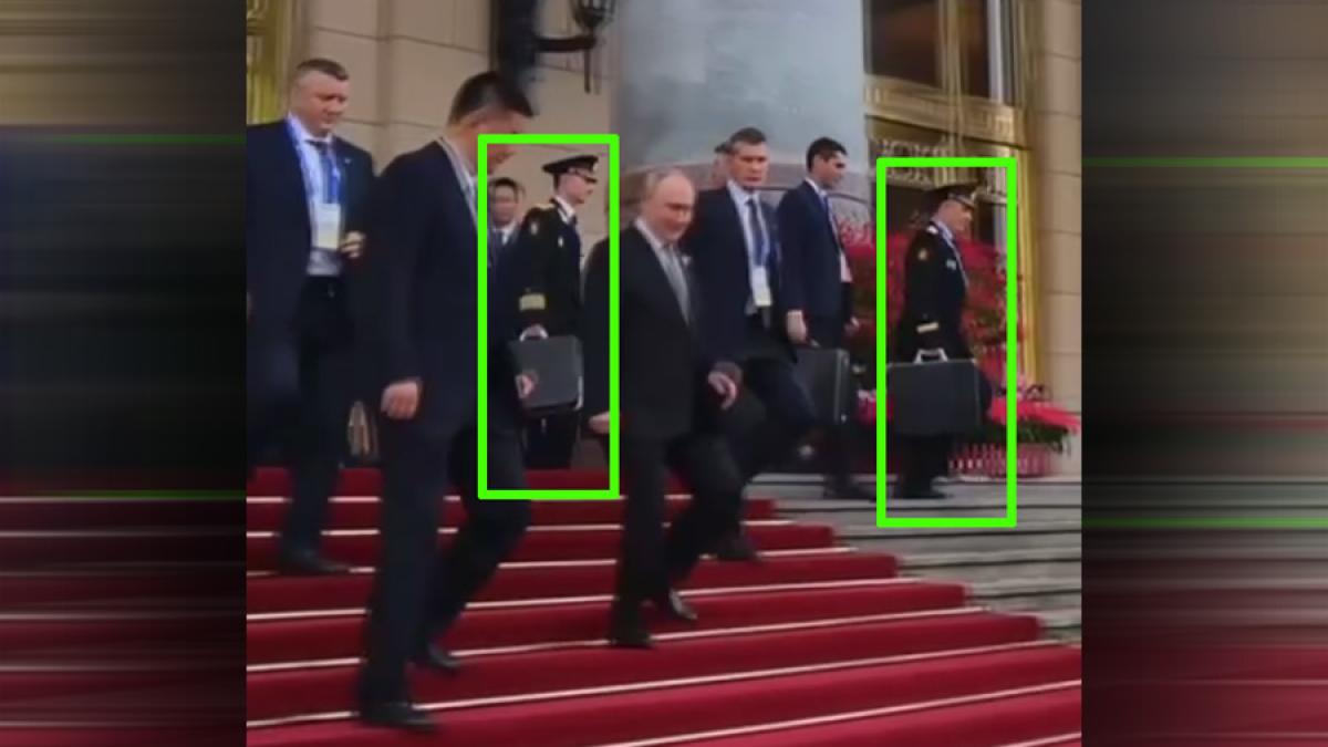 Putin s-a dus în China cu servietele nucleare