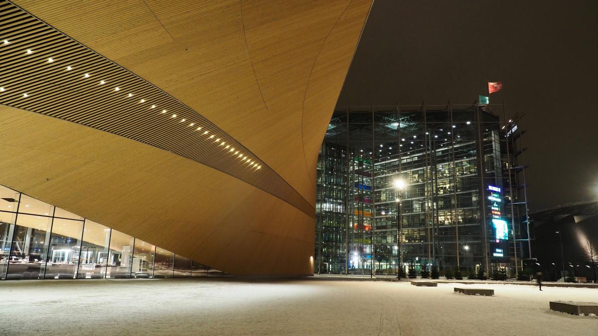 46007252084_81810cc127_k_04954000