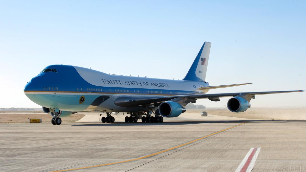 air-force-one_08528200
