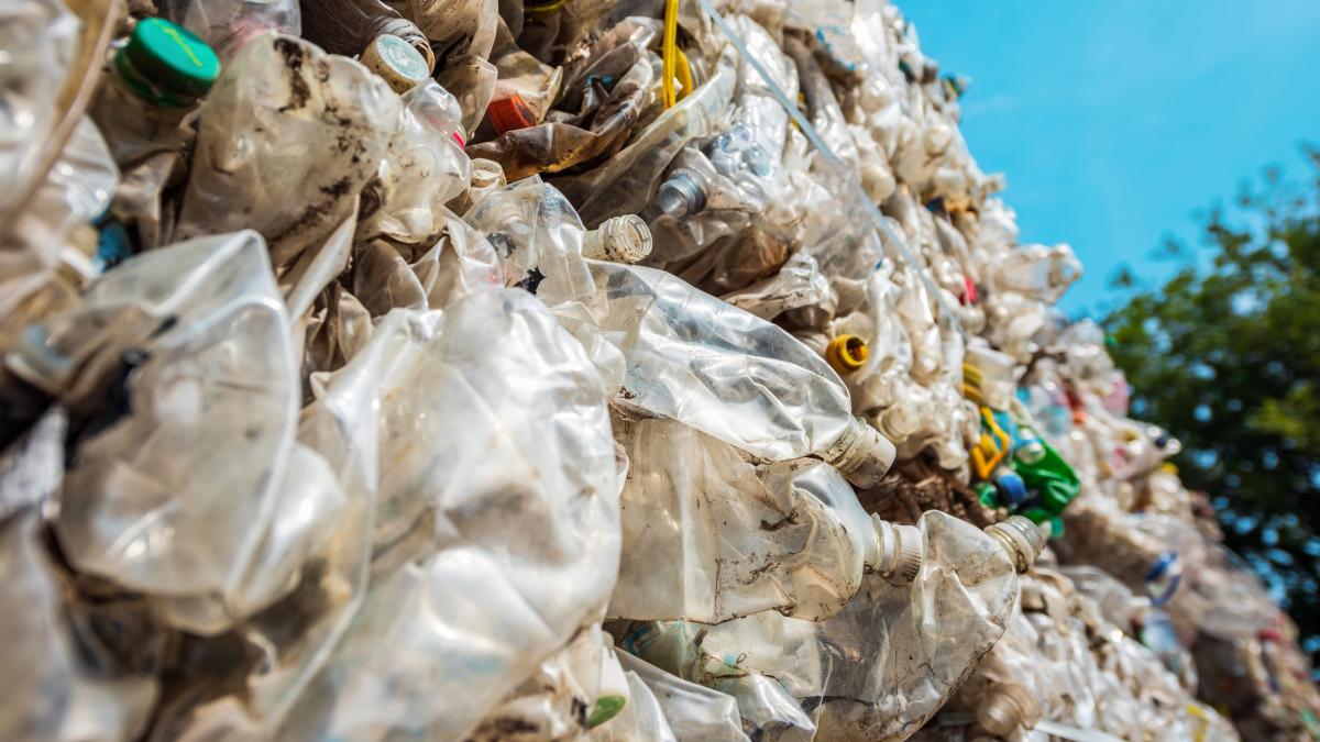 Gropile de gunoi. Mircea Fechet: România va plăti amenzi pentru fiecare zi de întârziere 