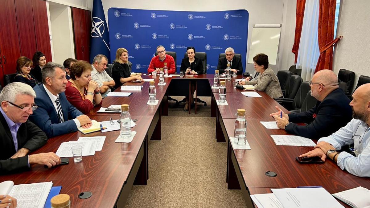 sedinta-legea-salarizarii-bugetarilor_55245200