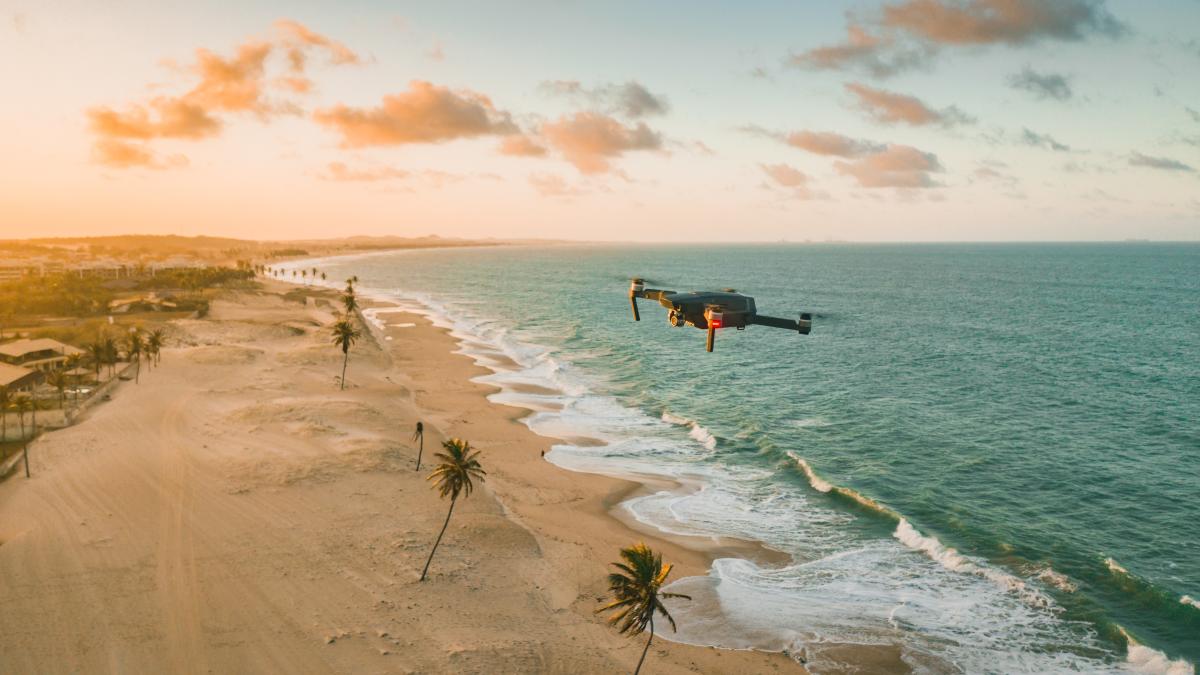 drone-flying-sea-beach_56844700