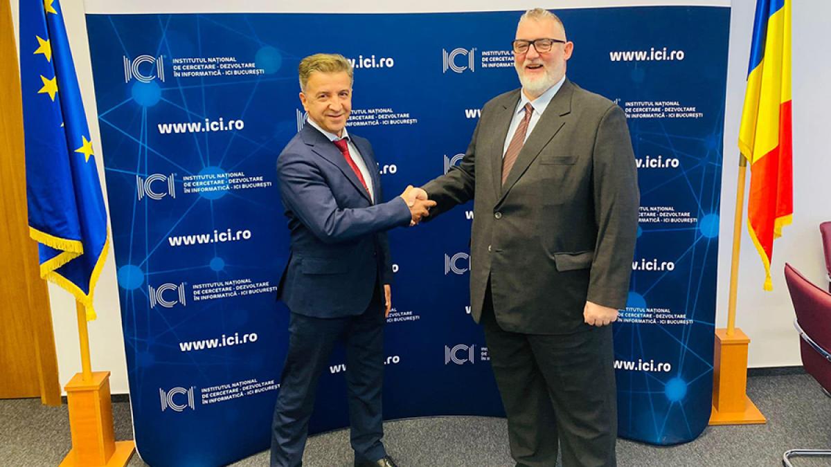 adrian-victor-vevera_64755000