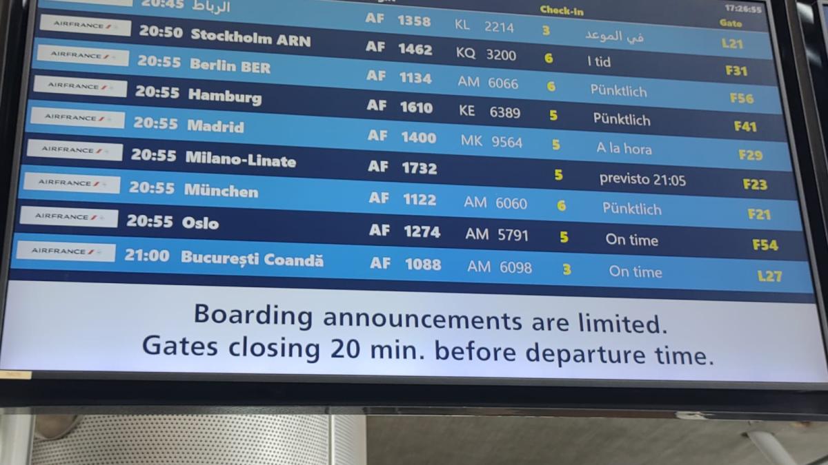 panou-aeroport-paris_59594600