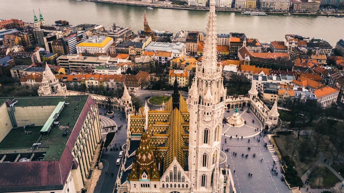 philipp-trubchenko-ooto9nr7f9q-unsplash_79383900