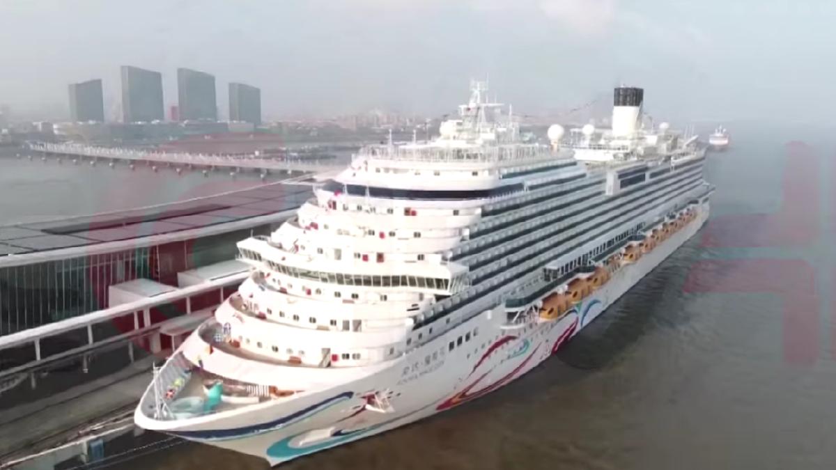 Prima navă de croazieră construită în China a ieșit în largul mării