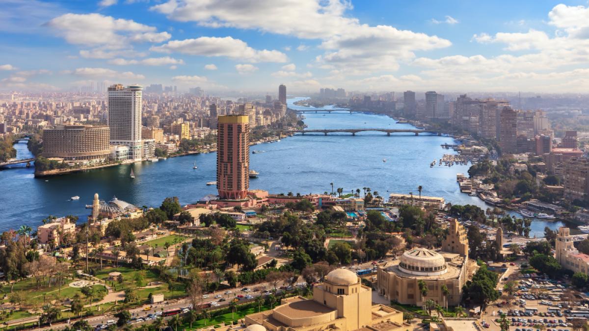 nile-center-cairo-egypt-view-from_34071100