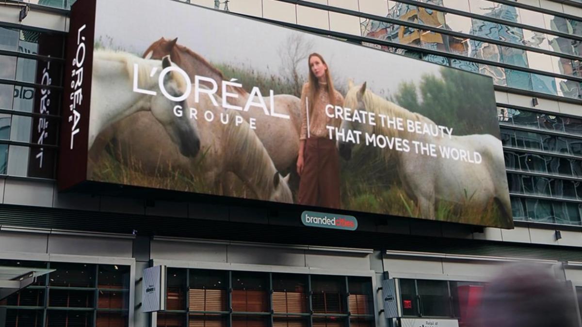L’Oréal a făcut show la Las Vegas cu asistentul său virtual 
