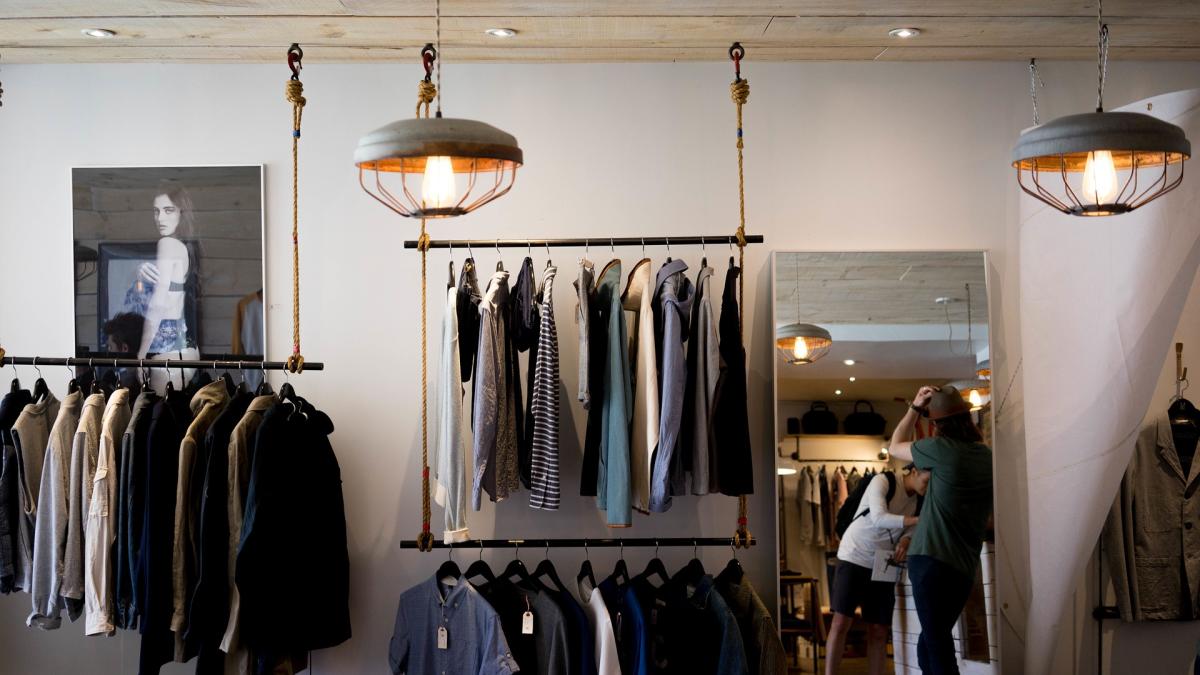 clothing_store_984396_1920_33648100