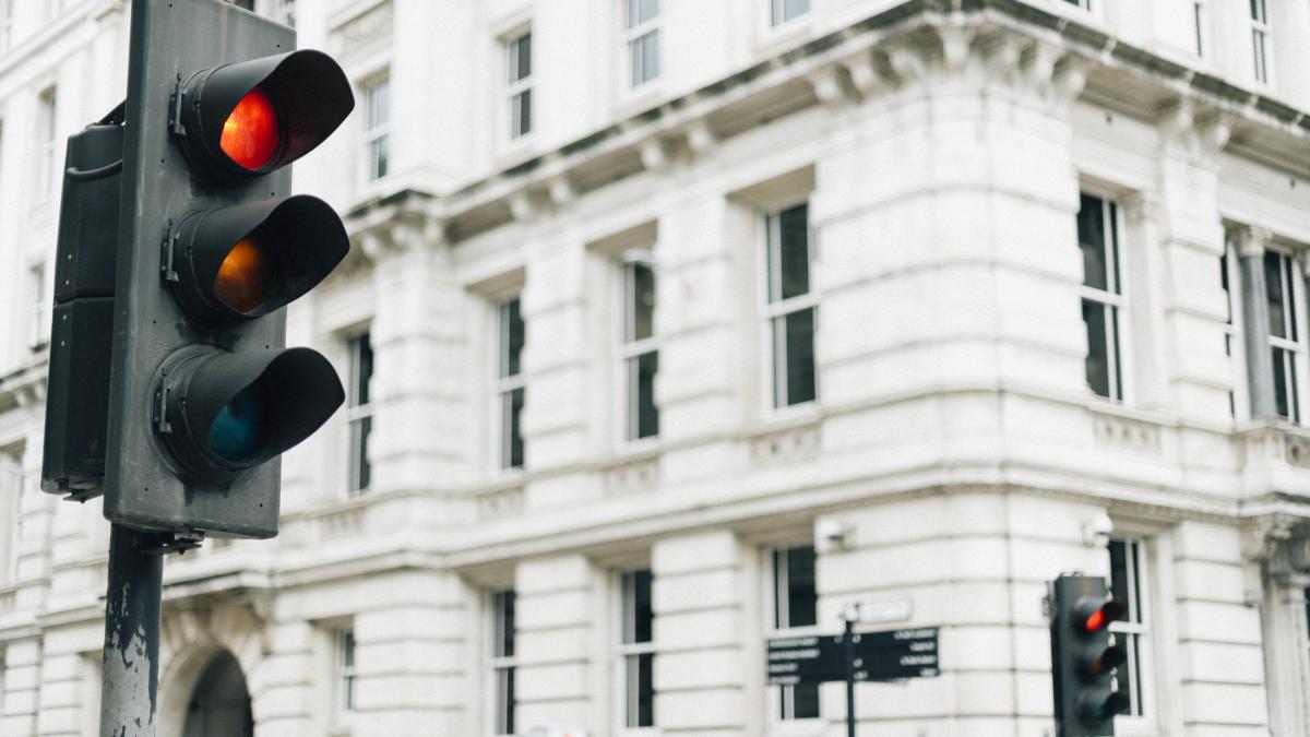 traffic-lights-city_86098000