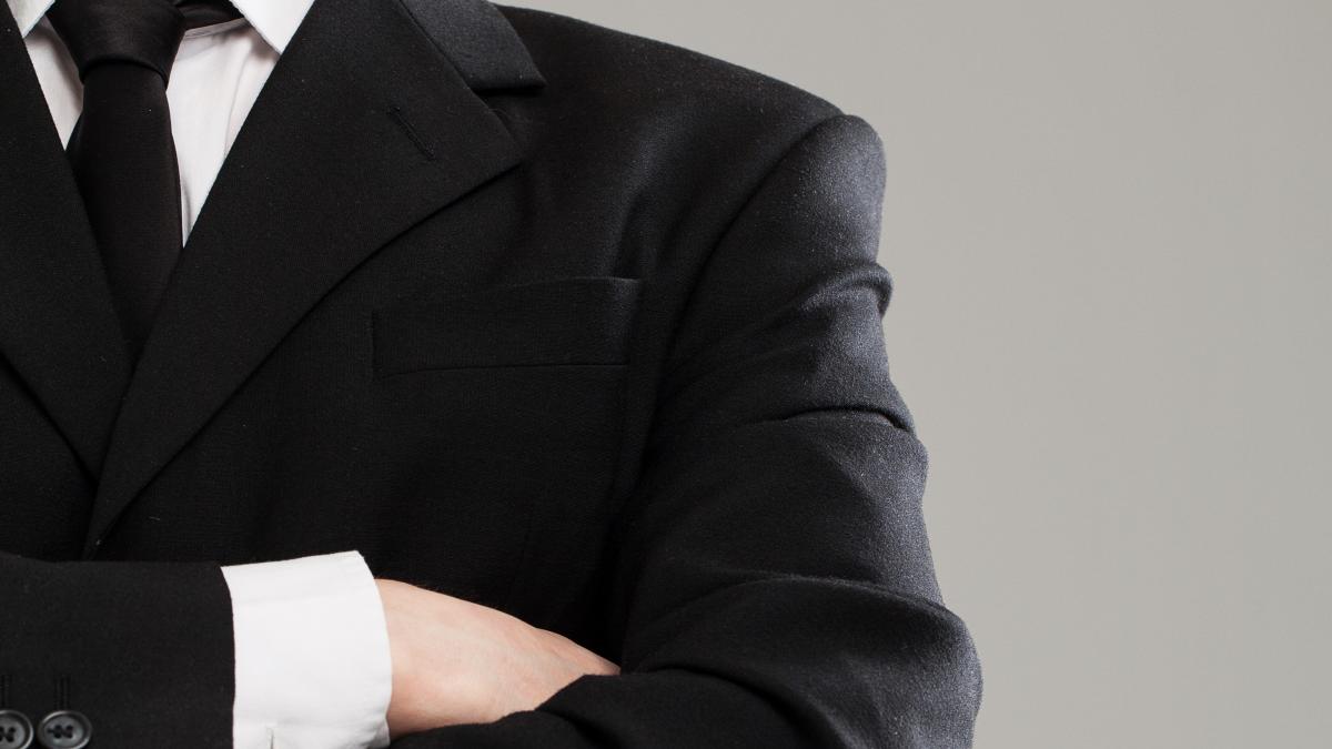 businessman-s-torso-suit_56604600