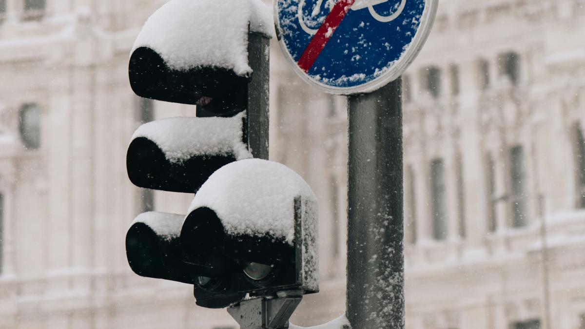 emilio-garcia-ofhbpbv5mow-unsplash_07114900