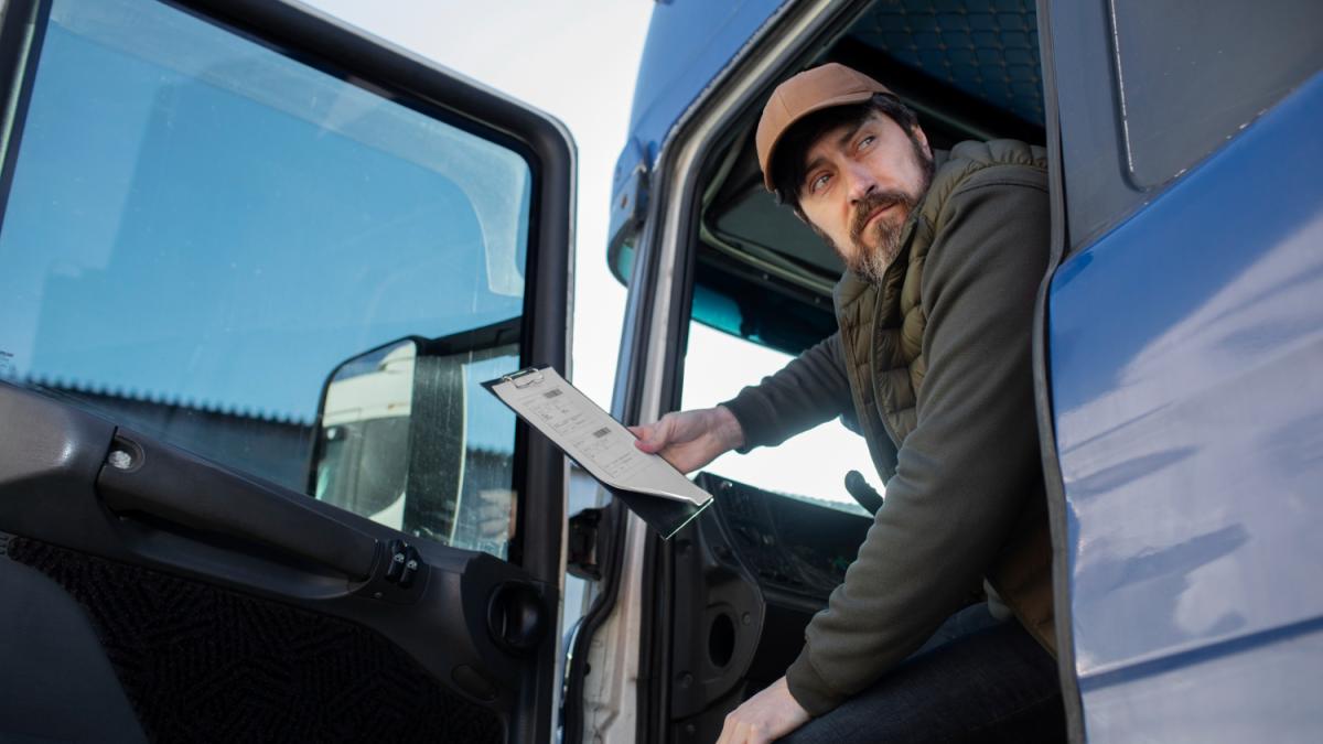 sofer-de-camion_34252700