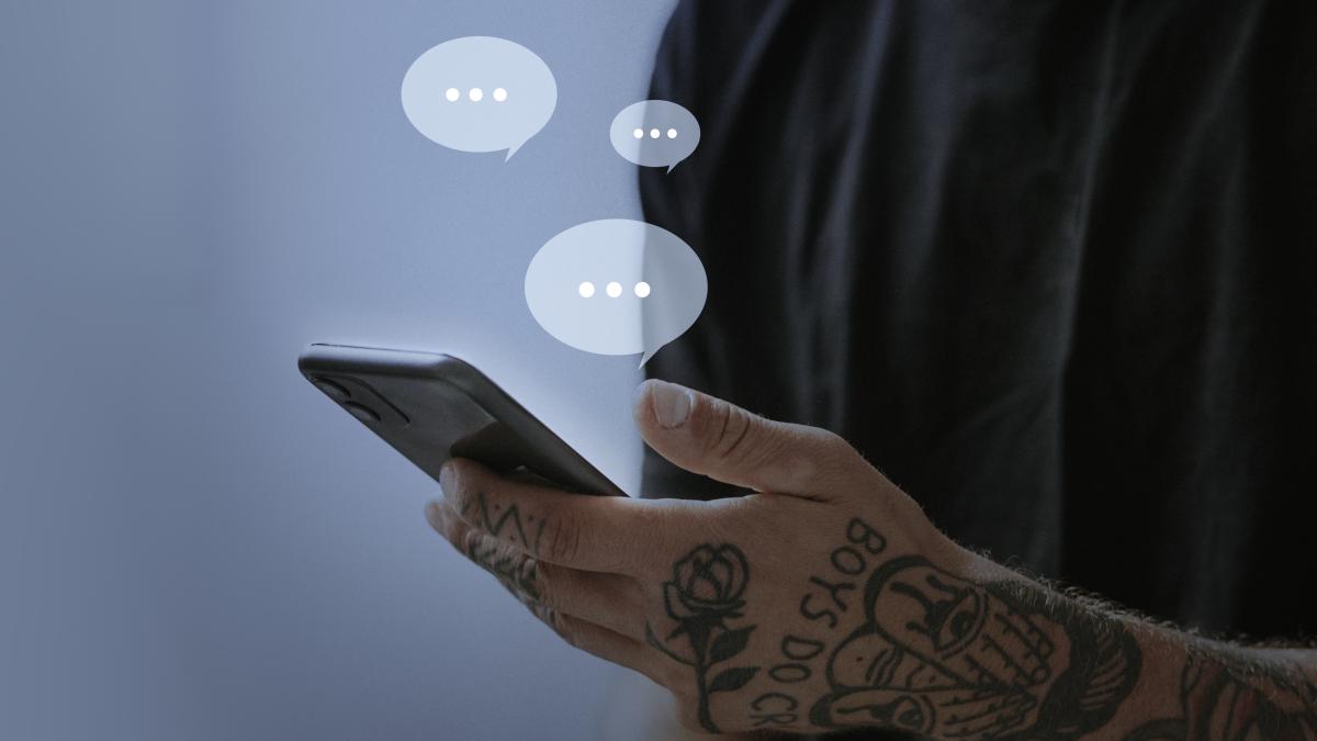 tattooed-man-texting-social-media-remix_22977400