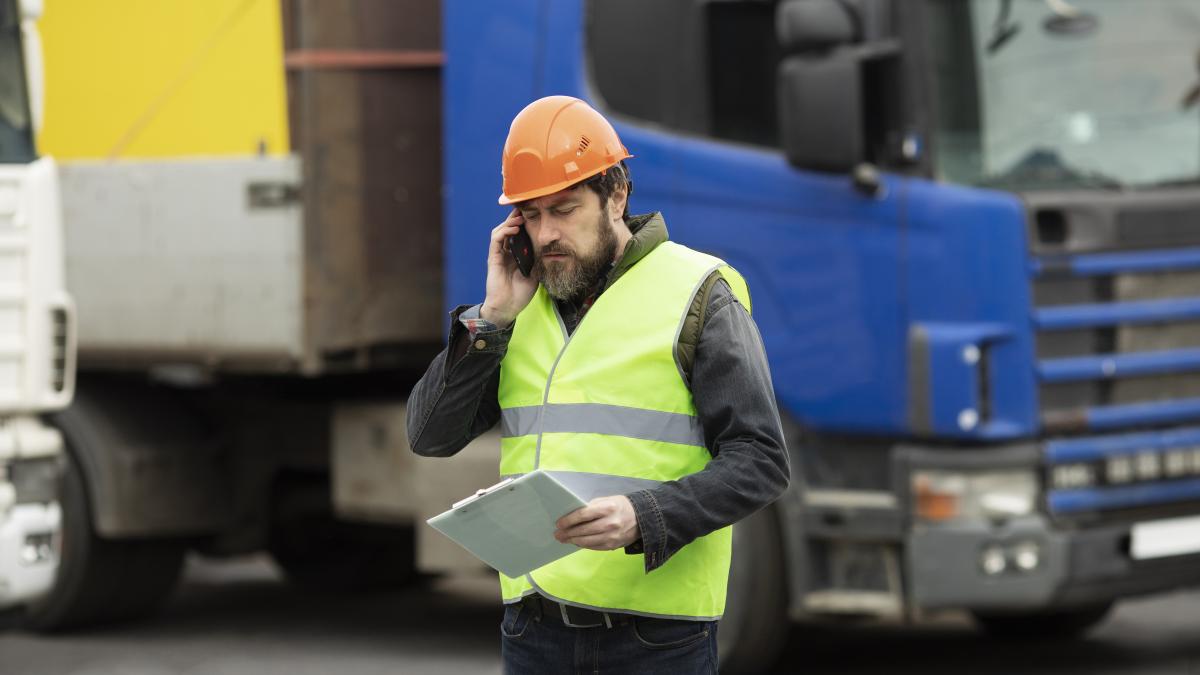 medium-shot-man-talking-phone-1_53733100