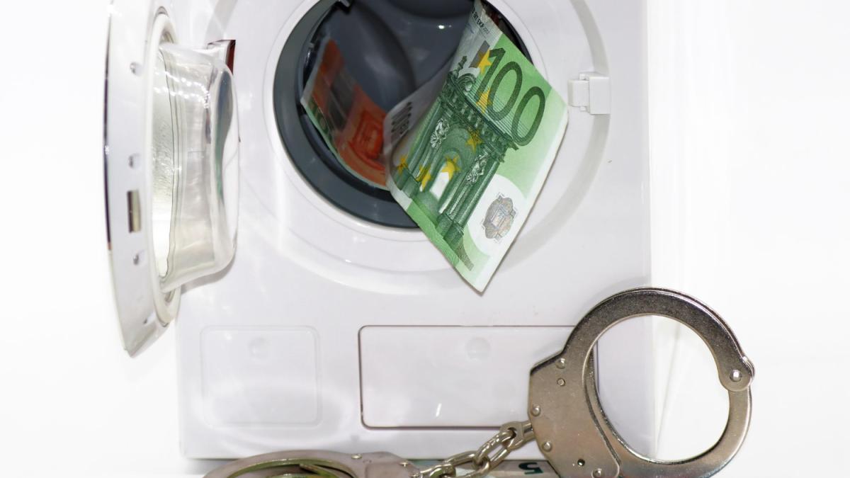 spalare-de-bani_14246500