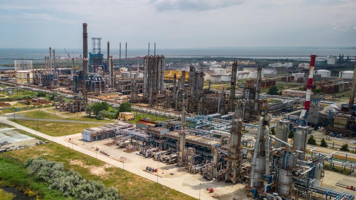 3---general-view-petromidia_56924300