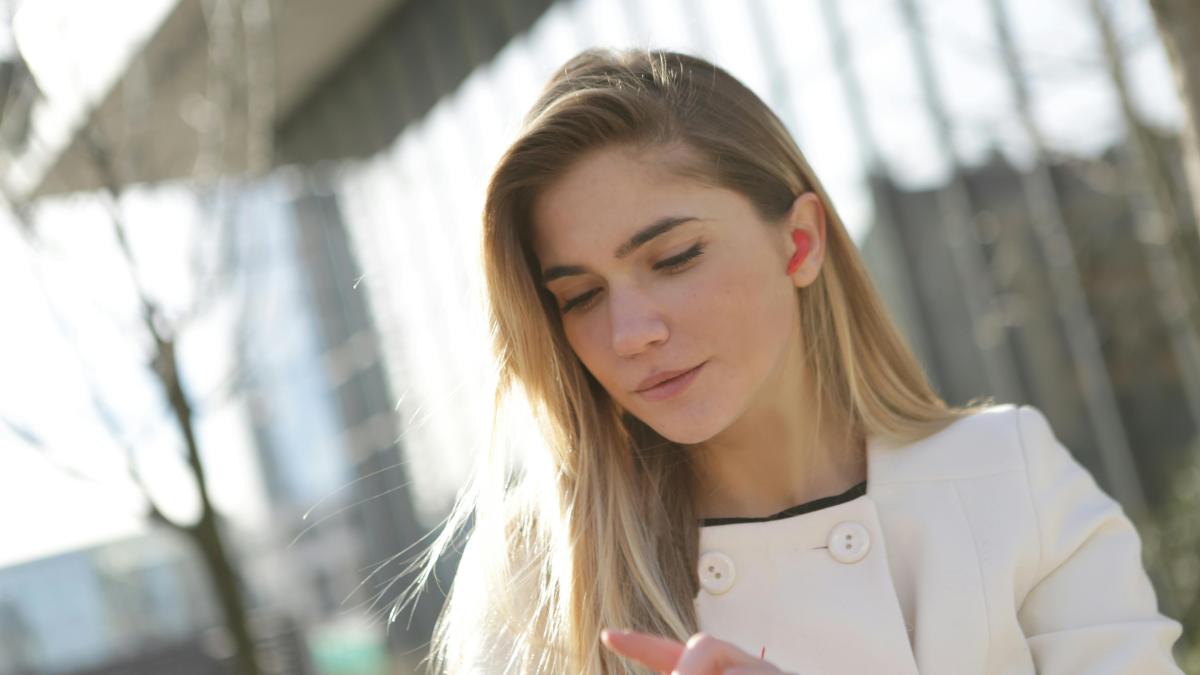 pexels-olly-3781655_00843000