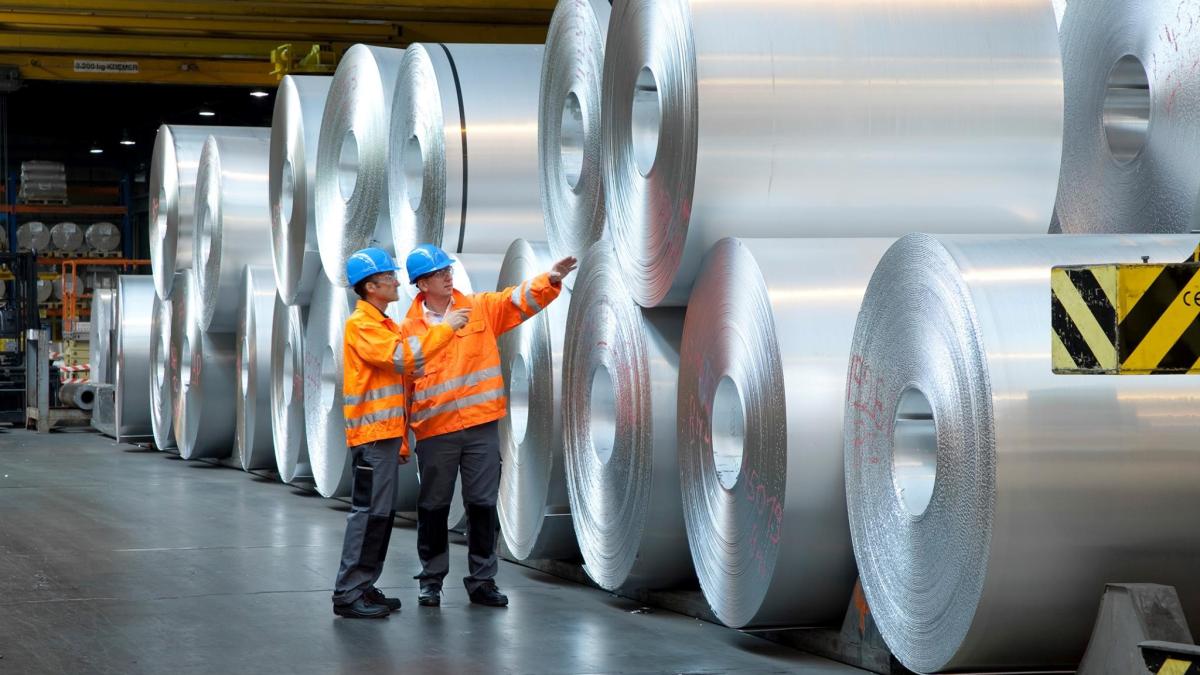 industria-aluminiului_74087600