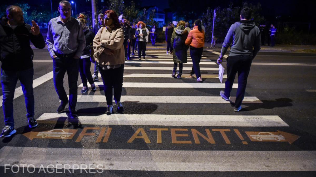 Profesorul Coșea: Desființarea statului paralel, una dintre așteptările alegătorilor din România