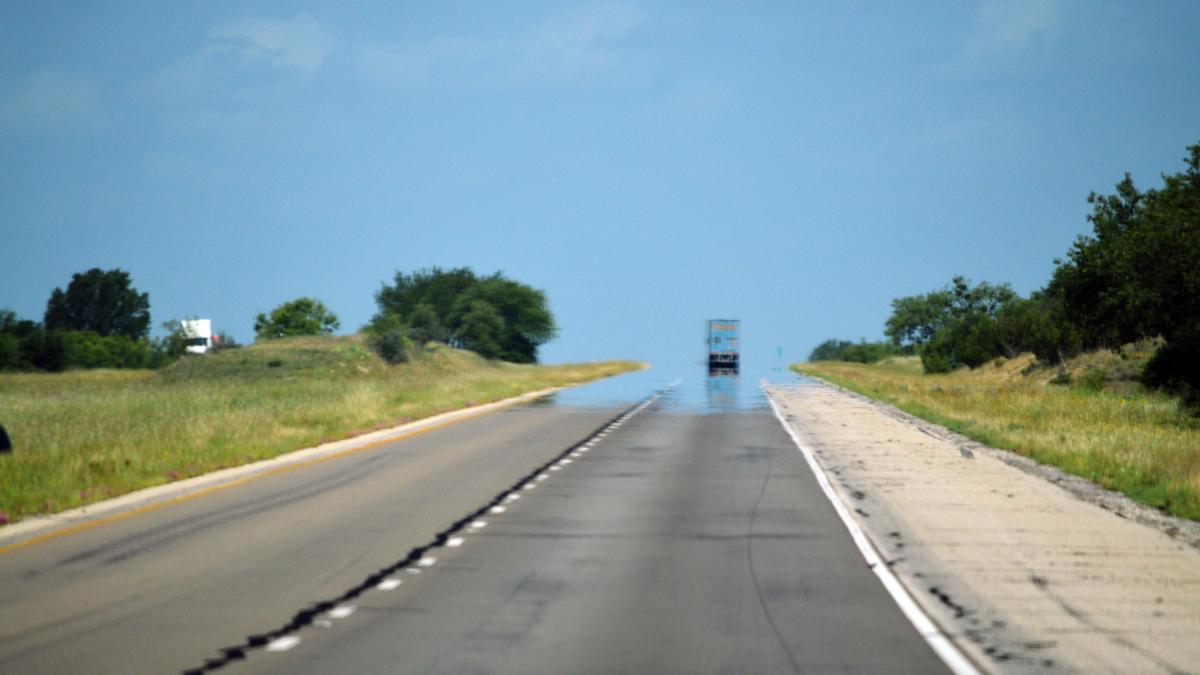 canicula-camion_92363600