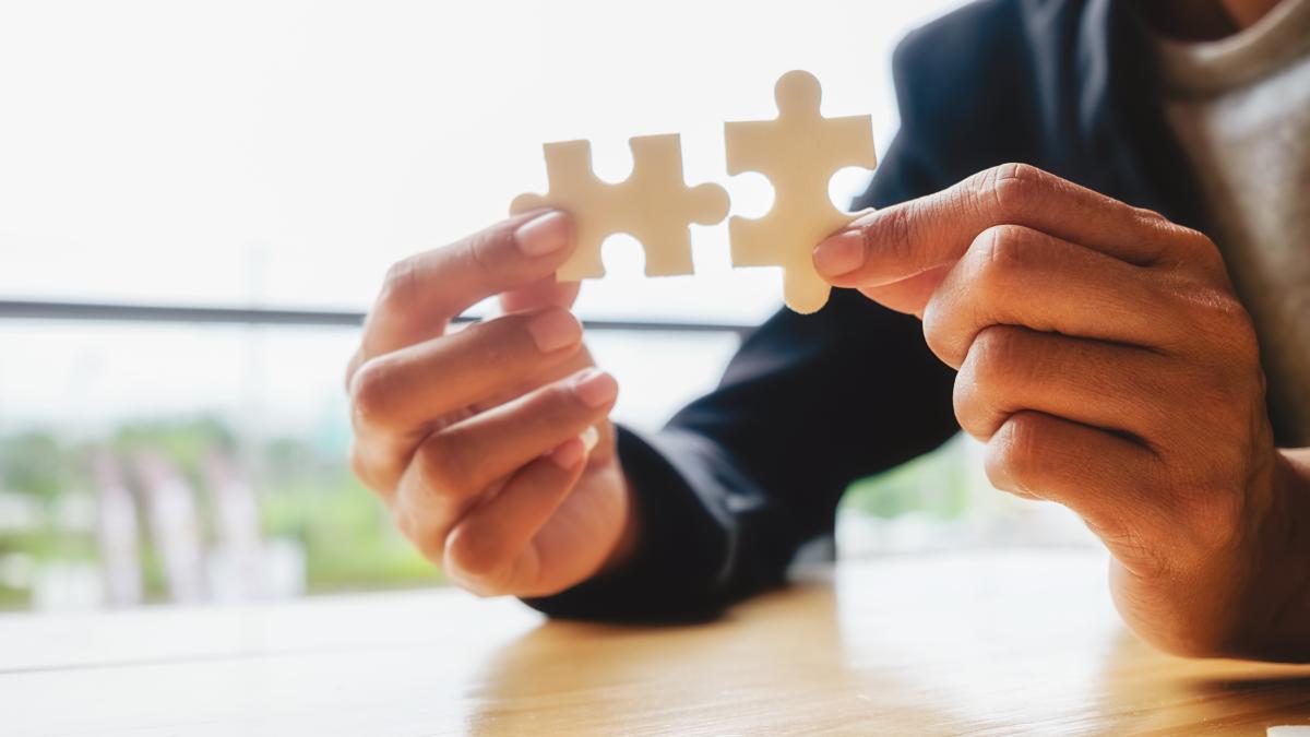 abstract-app-social-web-service-object_83667200