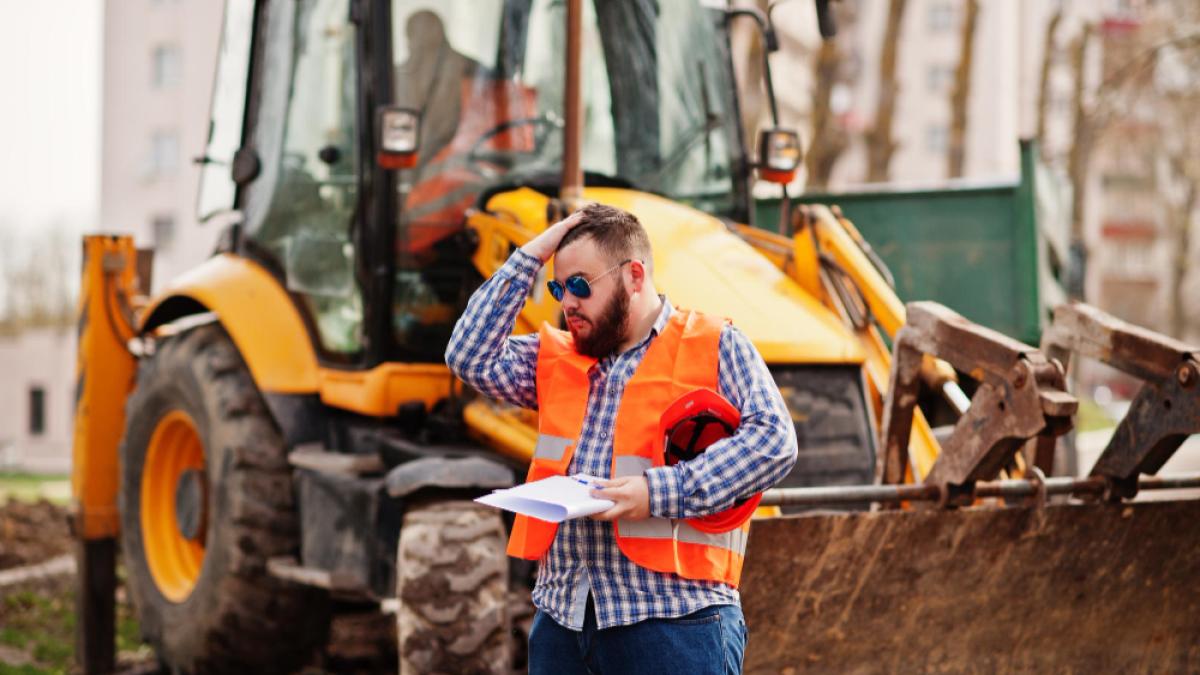 muncitor-groapa_82397900