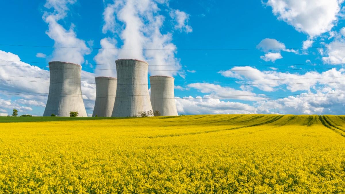 cooling-towers-nuclear-power-plant-beautiful-landscape-nuclear-power-station-dukovany-1_84453500