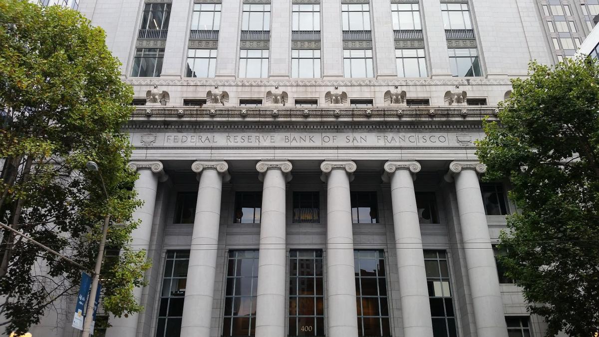 2048px-federal_reserve_bank_of_san_francisco_99881600