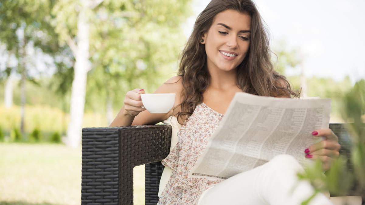 perfect-summer-day-relaxing_42704300