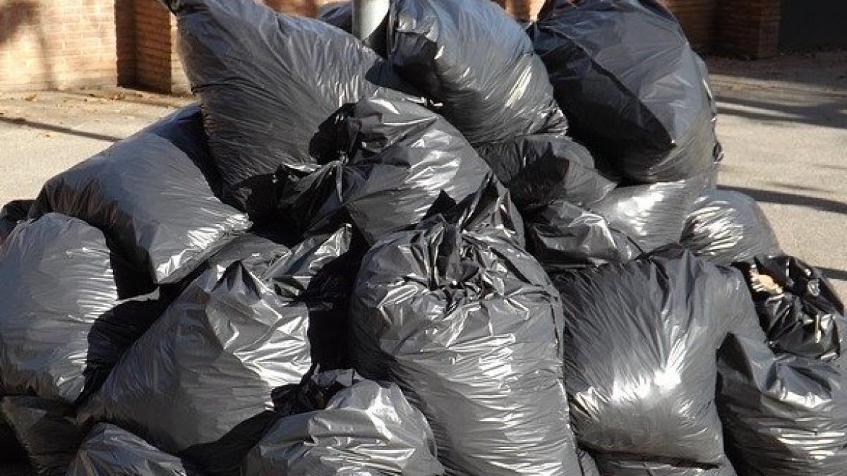 garbage_413757_640_56318200