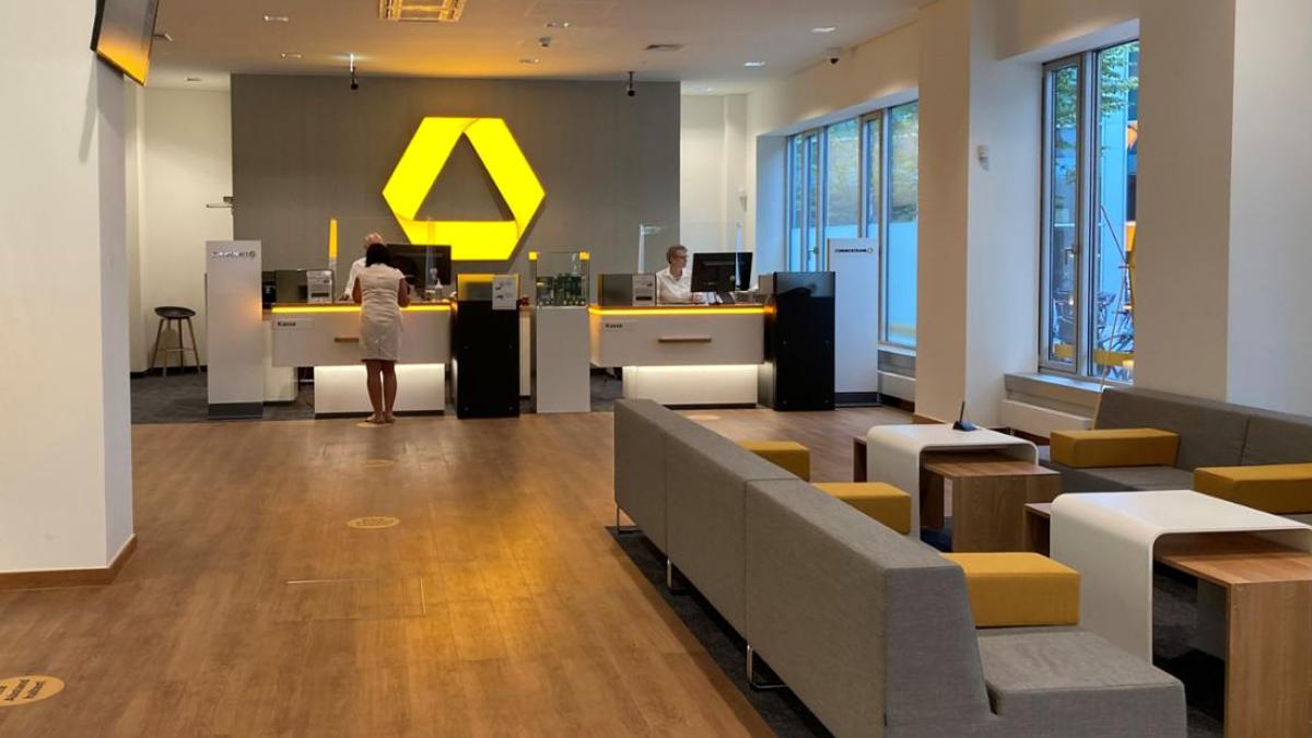 commerzbank_77359400