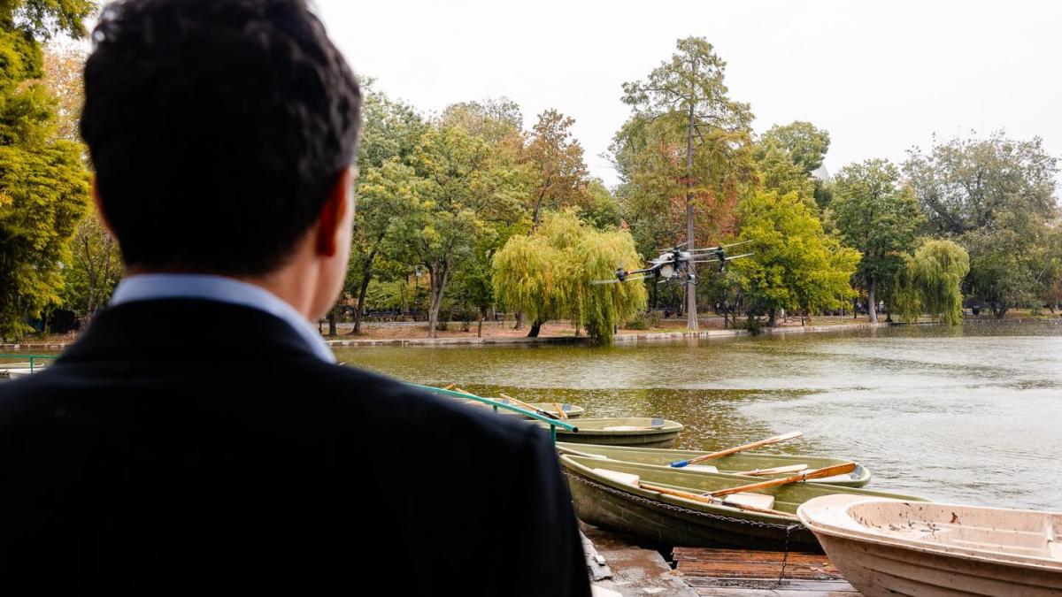 nicusor-si-drona_75319800