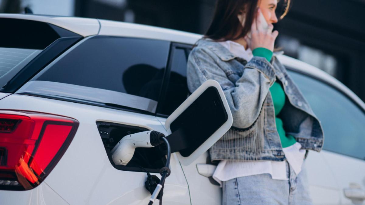 incarcare-masina-electrica_26489100