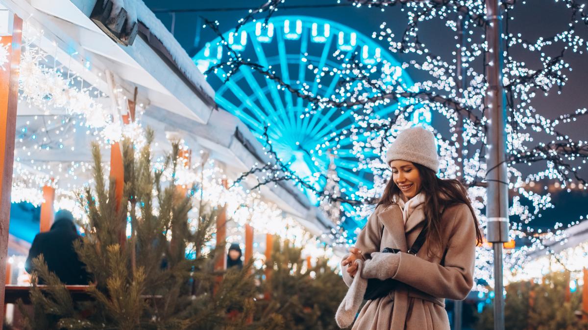 young-woman-walking-market-with-trees_74317000