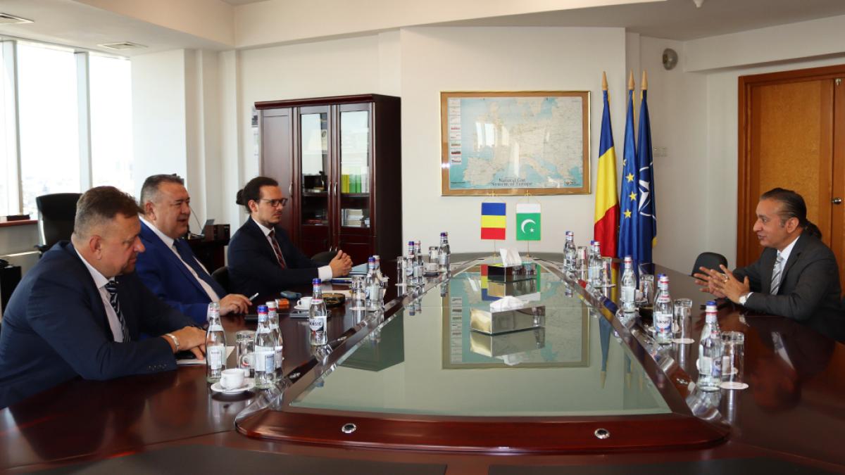 cp_pakistan_27253400