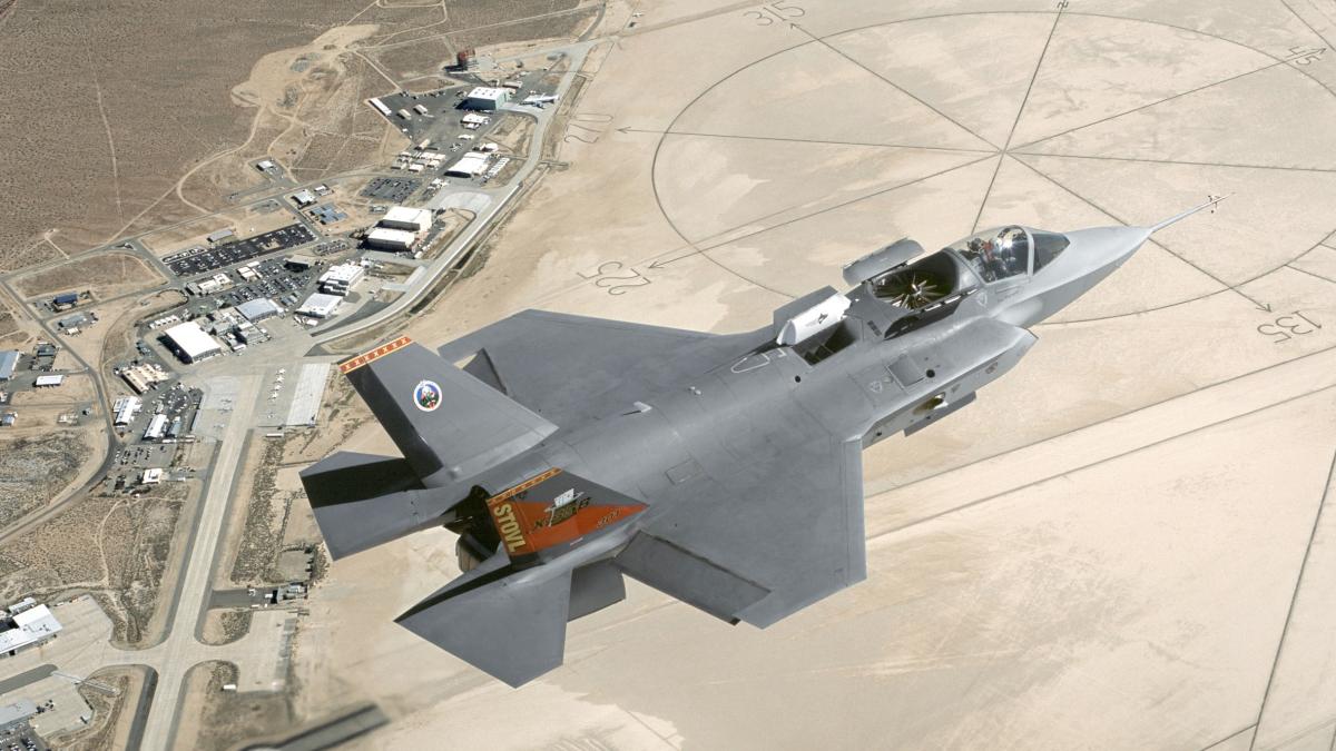 f-35--_26076000