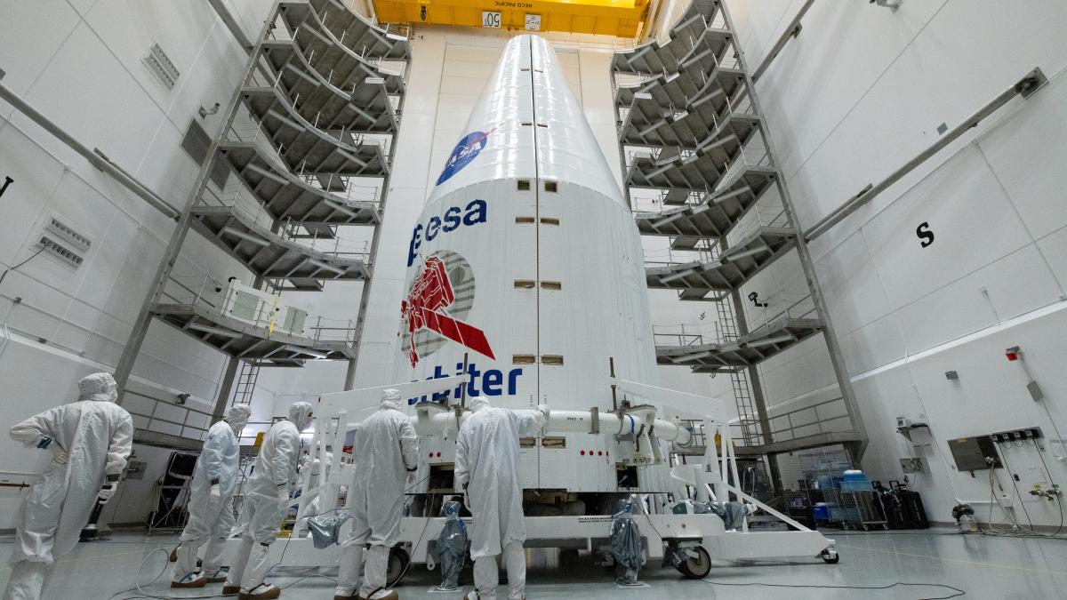 solar_orbiter_ready_for_launch_27736400